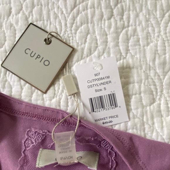 Cupio NWT Purple Fitted Long Sleeve Top Stretchy Crew Neck Size Small - Picture 3 of 10